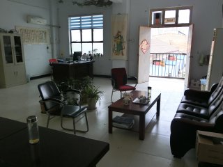 全自動充電機業(yè)績再創(chuàng)新高，離不開辛勤的你們